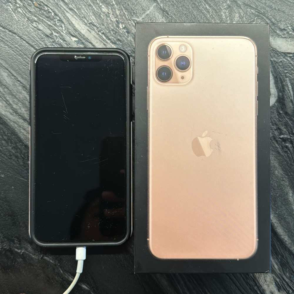 IPHONE 11 PRO MAX - GOLD - 256GB